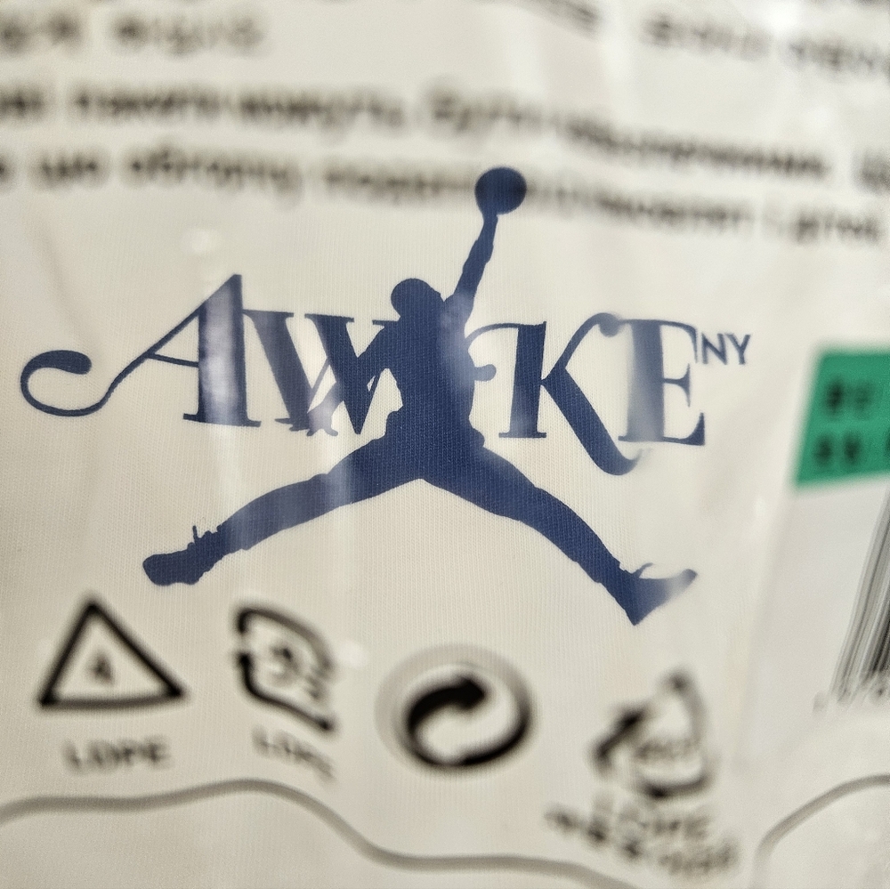 NWT Mens XL Awake Tee In Off White